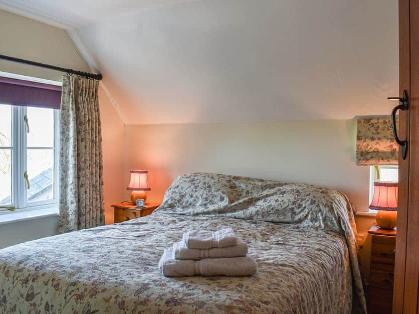 Double bedroom | Myrtle Cottage, Puncknowle
