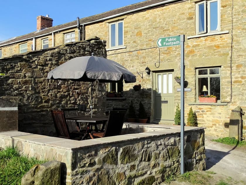 Snowdrop Cottage (ref UK30542) in Thornton Steward, near Leyburn