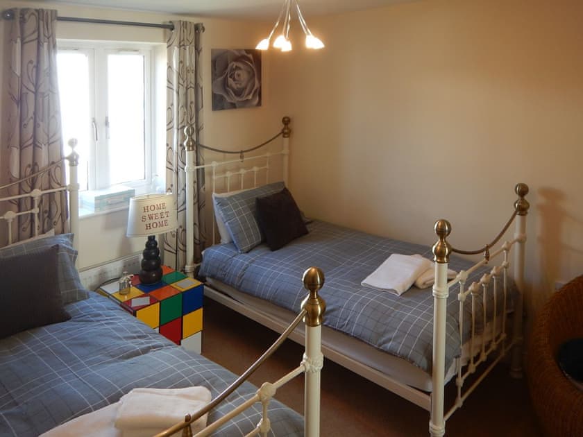 Twin bedroom | The Coastal Hideaway, Sidmouth