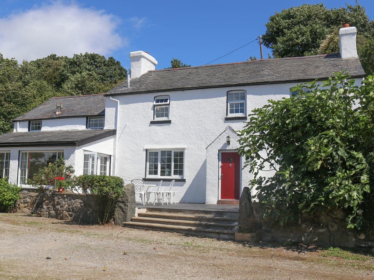 Tyn Y Coed Farm House