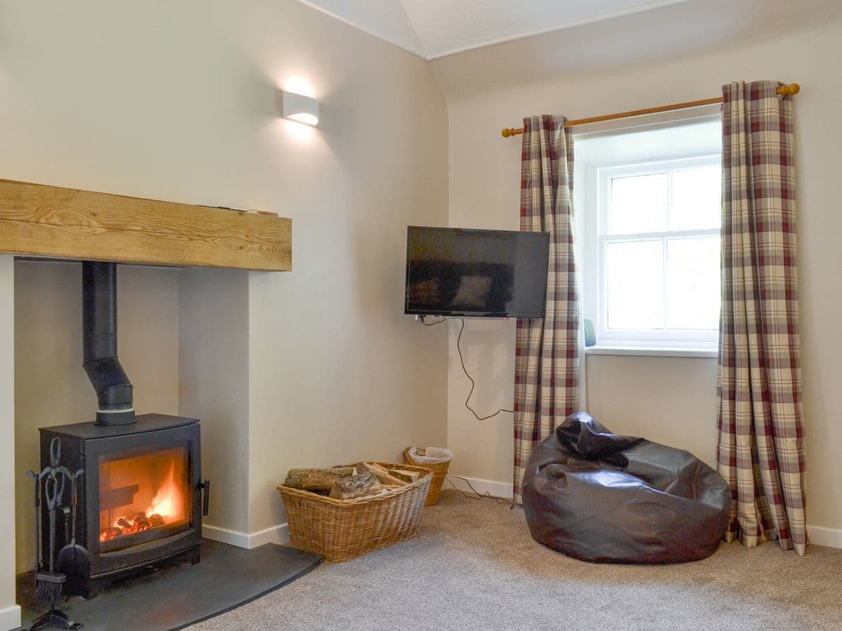 Eagles Gate Lodge - Image 5