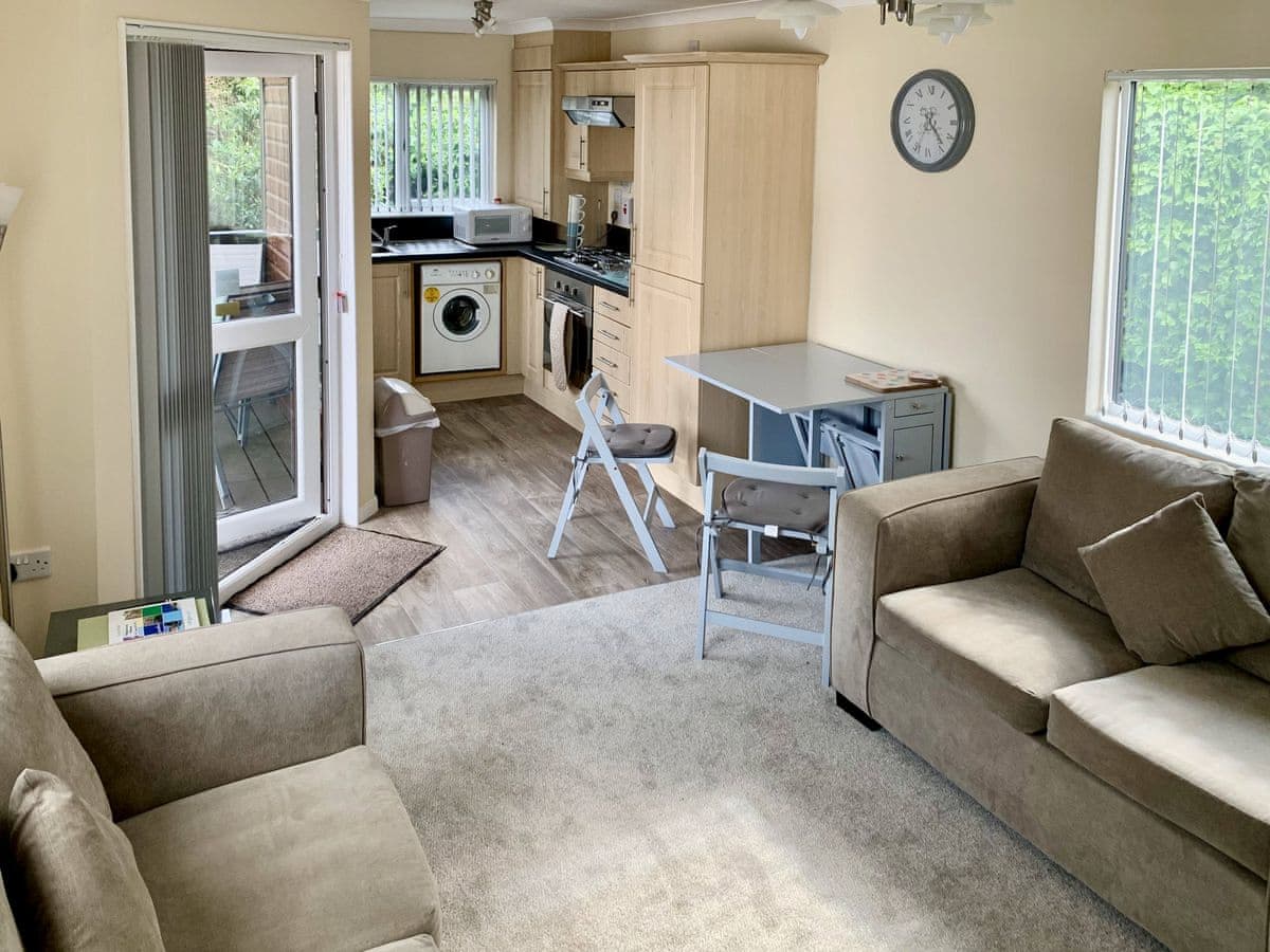 Mallard Lodge - Holiday lodge in East Anglia - Image 1