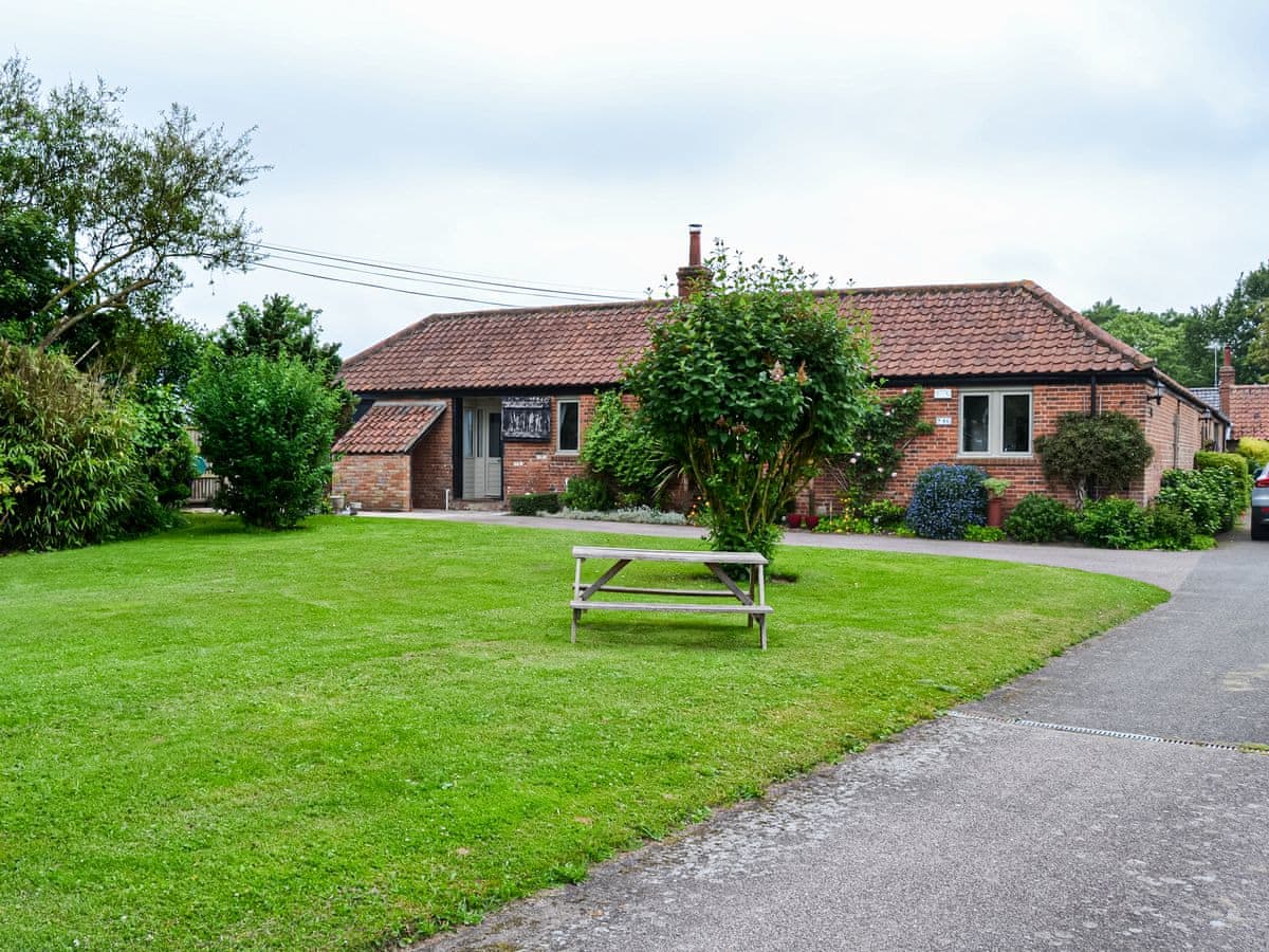 Lodge Farm Barn - Holiday lodge in East Anglia - Image 2