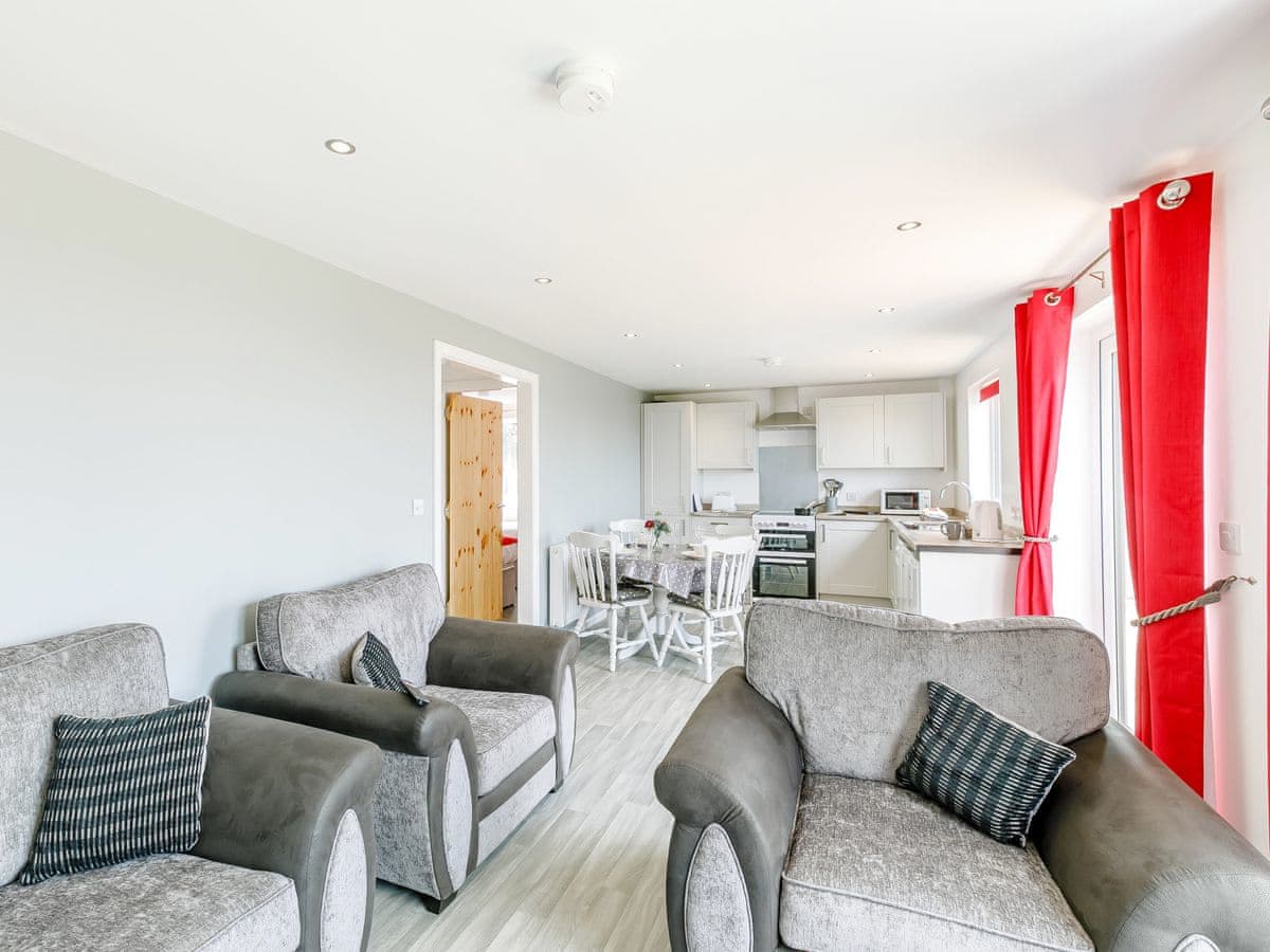 Hill Crest Lodges- Hill Crest Lodge 2 - Holiday lodge in Central England - Image 4