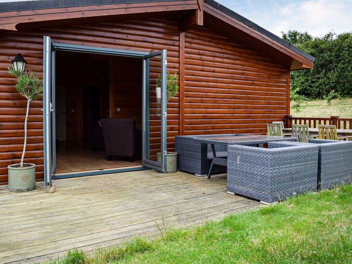 The Lodge - Holiday Lodge in Central England - Image 2