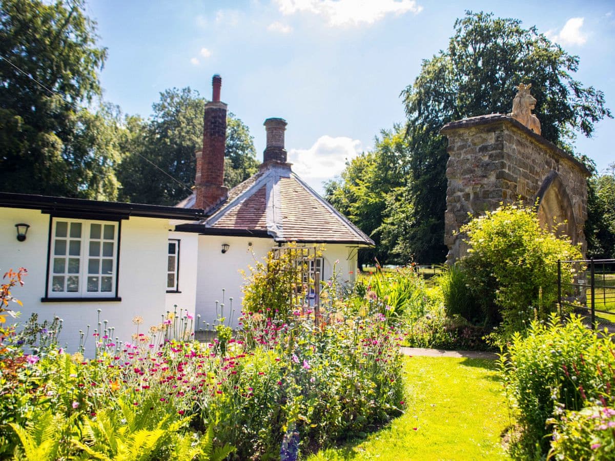 Lion Gate Lodge - Holiday lodge in Central England - Image 2
