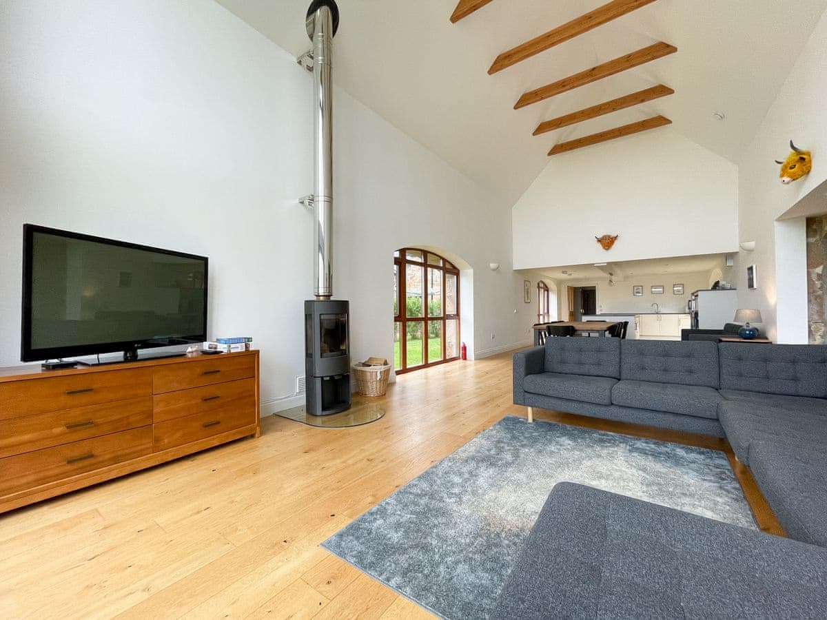 Balloan Steading - West
