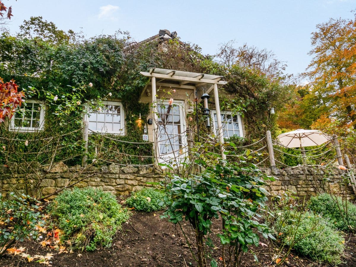 Tucking Mill View