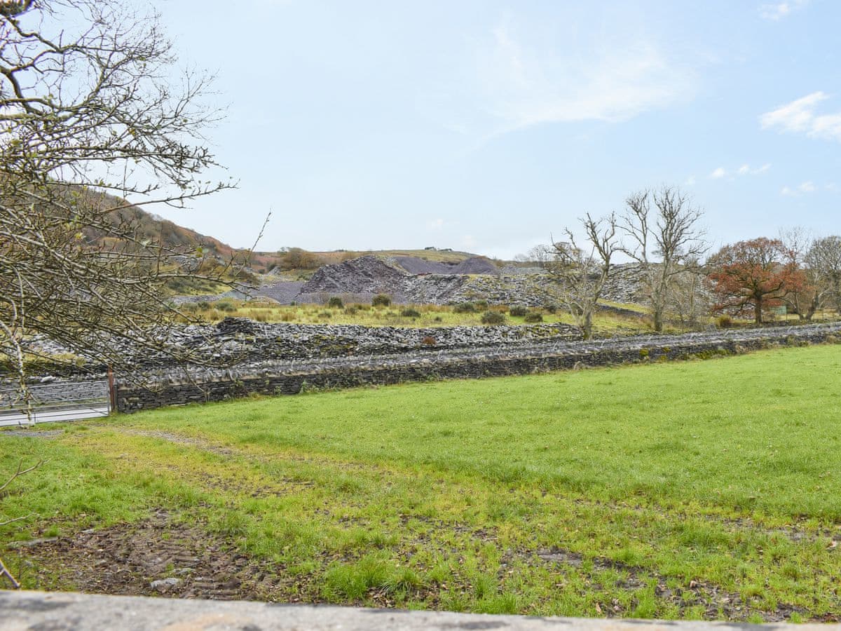 Ty Mawr Cottages - Ty Mawr 2 near Craig Cwm Silyn
