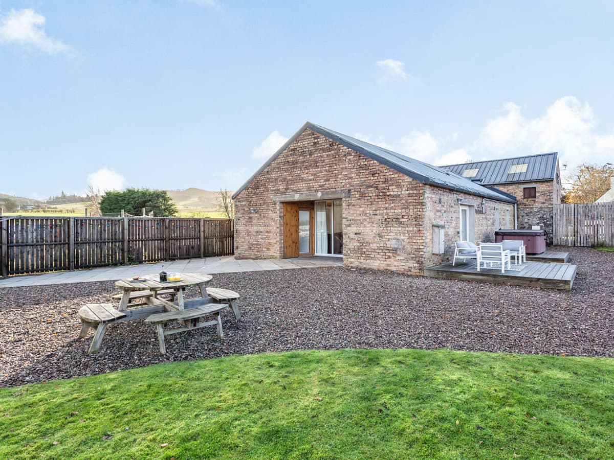 Woodend Barn
