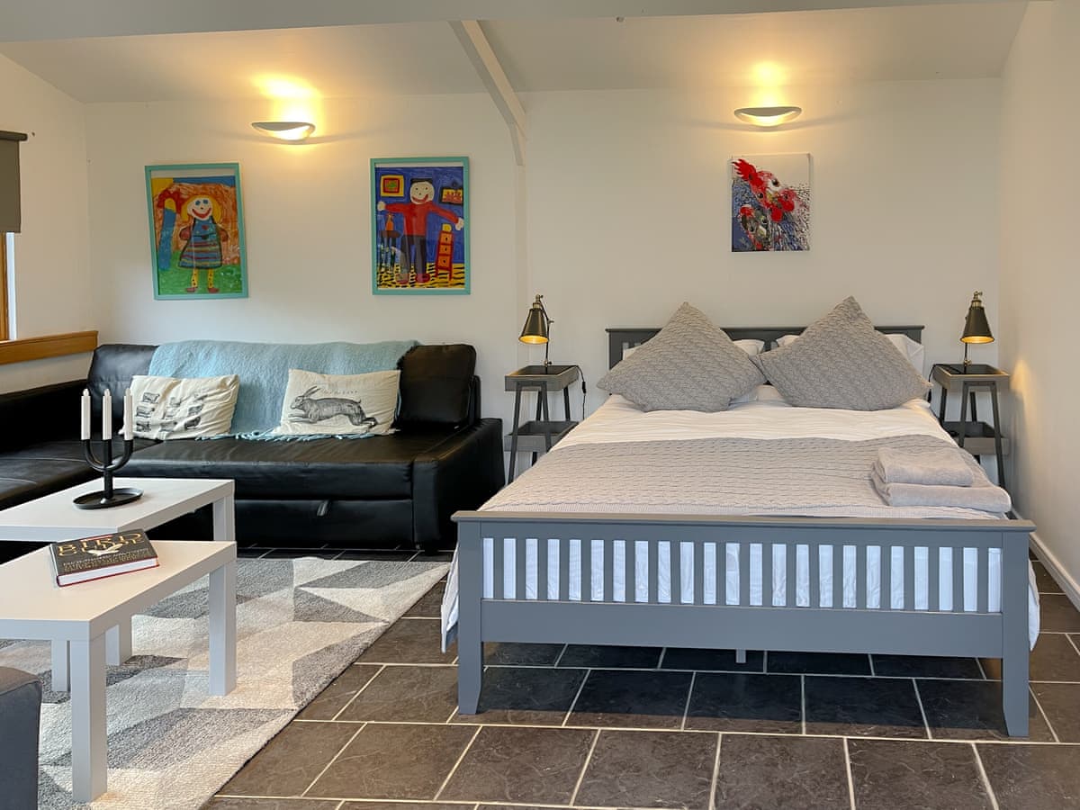 The Lodge at The Lake House - Holiday lodge in Southern England - Image 5
