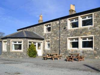 Home Farm - The Farmhouse, Dunragit, near Stranraer, Dumfries & Galloway