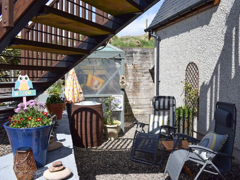 Sitting-out-area | Mill Pond View, Ceres, near Cupar