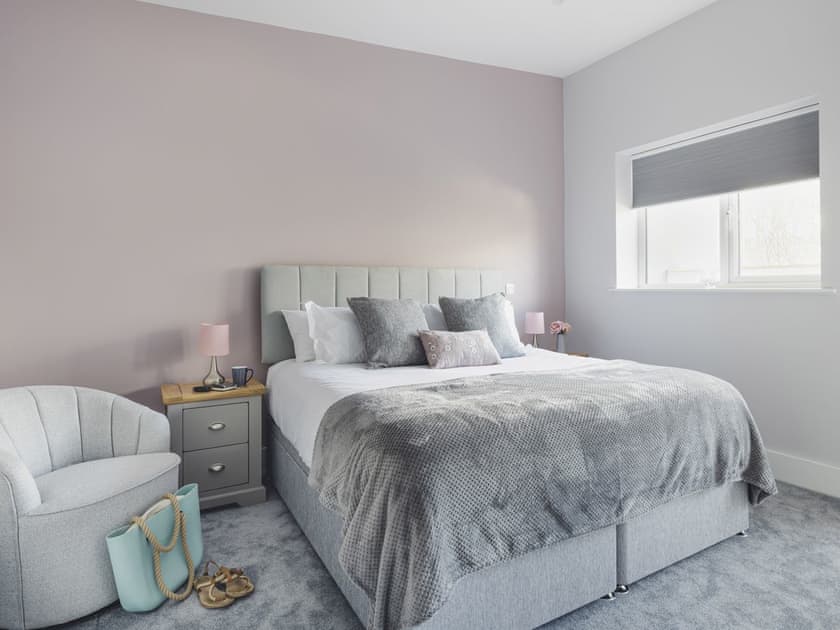 Kingsize bedroom | Ocean-Walk, Perranporth