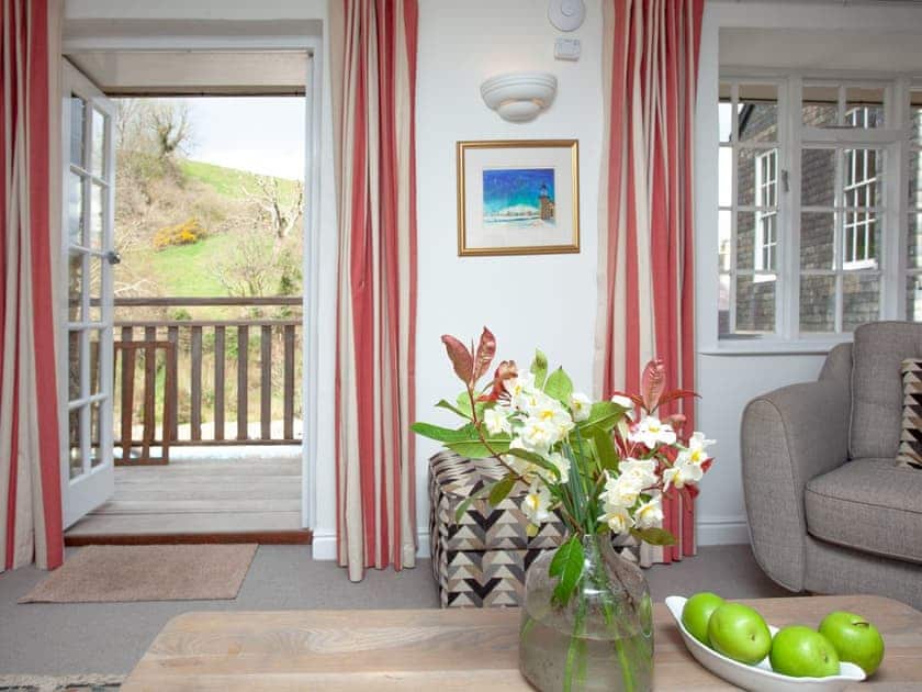 Access to the terrace | 2 Salle Cottage - Tuckenhay Mill, Bow Creek, between Dartmouth and Totnes