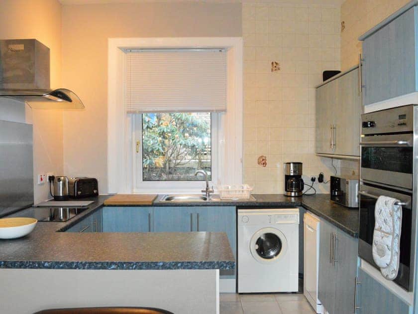 Well equipped kitchen | Lochside, Kilmun, near Dunoon