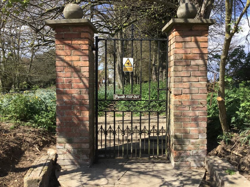 Surrounding area | The Coach House, Falkenham