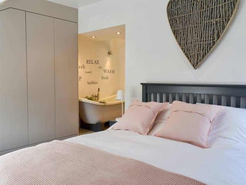 Double bedroom | Little Plumtree, Addingham, near Ilkley