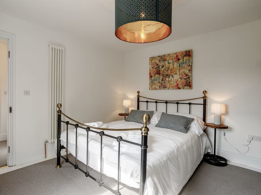 Double bedroom | Spinney Cottage, Great Addington