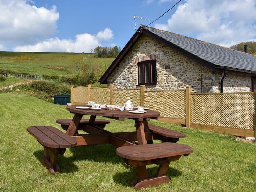 Sitting-out-area | Bucknole FarmThe Old Shippon, Northleigh, near Honiton