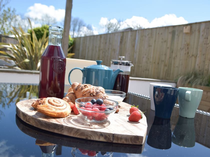 Outdoor eating area | The Captains Hideaway, Sageston, near Tenby