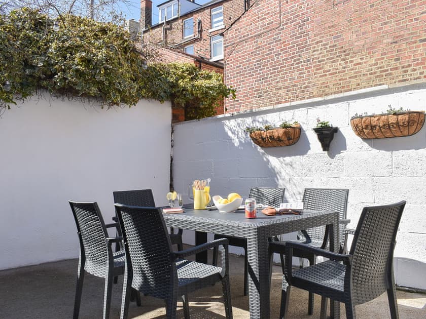 Courtyard | Sunnyside Cottage, Whitby