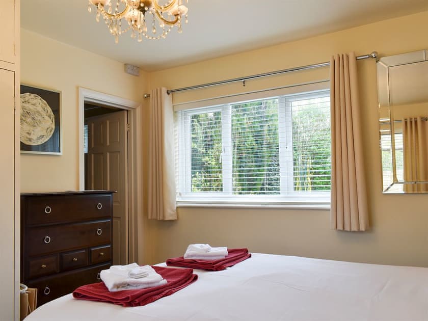Double bedroom | Alderley House, Bourton-on-the-Water