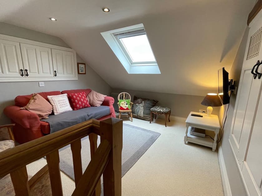 Sitting room | Le Jardin - Manor Farm Barns, Tarlton, Cirencester