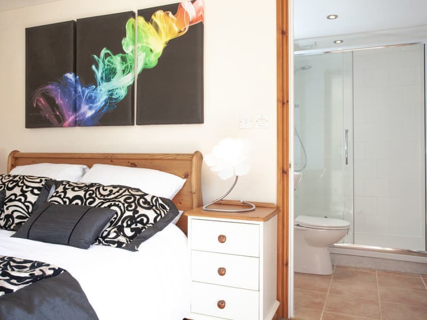 Master bedroom | The Cow Shed - Westpitt Farm, Butterleigh, near Tiverton