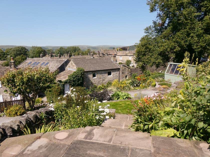 Outdoor area | Rooftops - R & R Cottages, Grassington