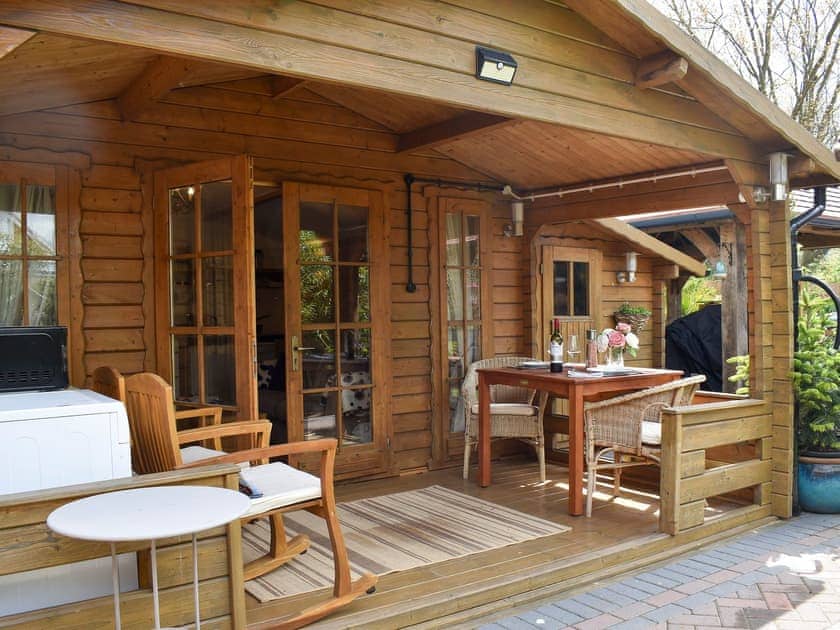 Exterior | Oakwell Lodge, Gillingham