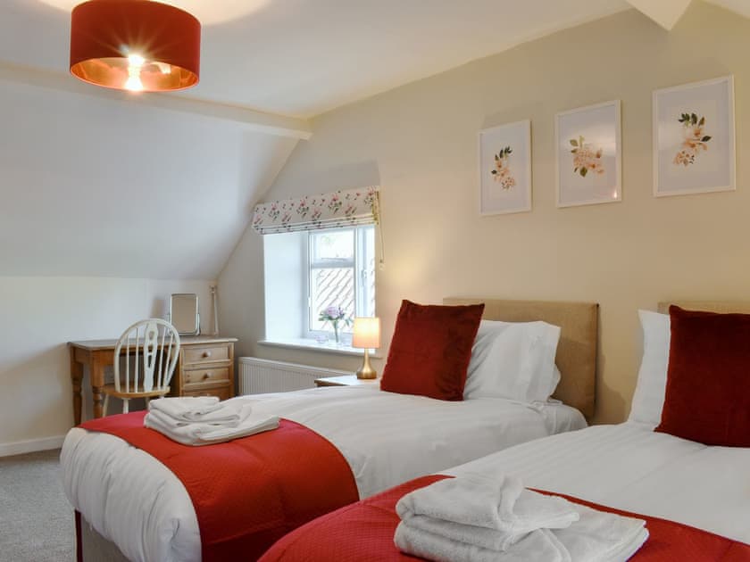 Twin bedroom | The Ridings, Thornton le Dale