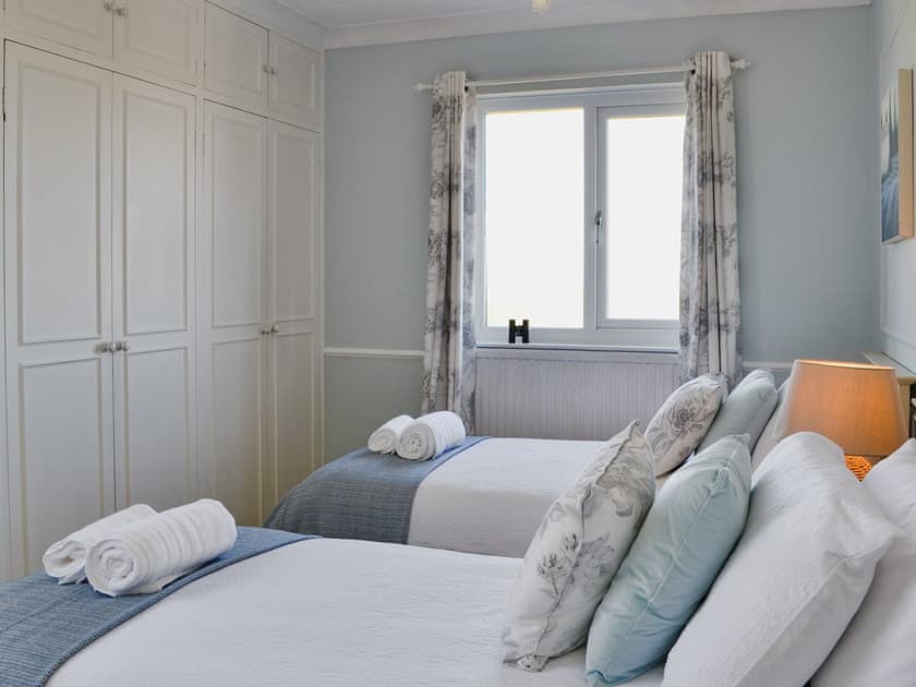 Twin bedroom | Beacon Cottage, Flamborough