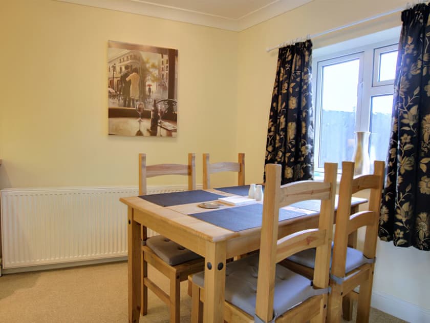 Dining Area | Irenic Lodge 2 - Irenic Lodges, Hamble