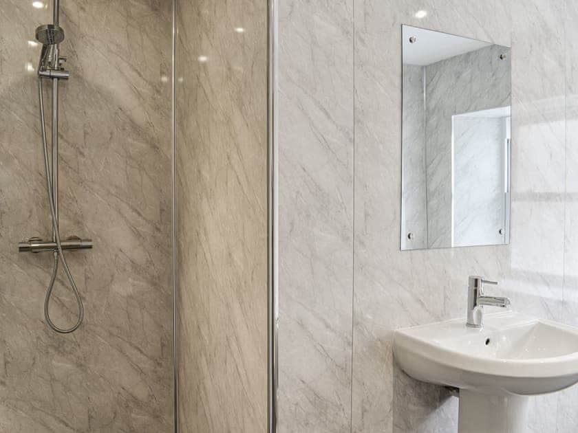Bathroom | Lower Colvannick, Lower Colvannick Farm
