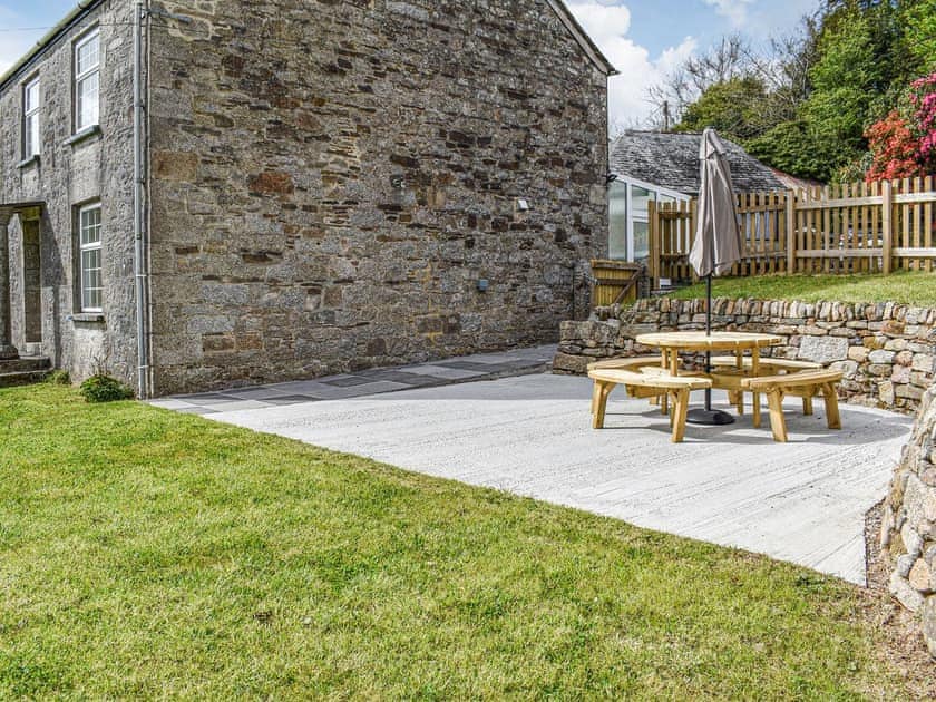 Sitting-out-area | Lower Colvannick, Lower Colvannick Farm