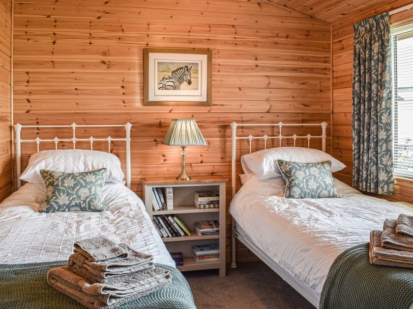 Twin bedroom | Islabank Lodge, Auchterarder