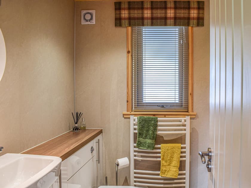Bathroom | Islabank Lodge, Auchterarder