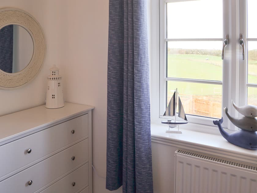 Bunk bedroom | Pebble Cottage, Rock