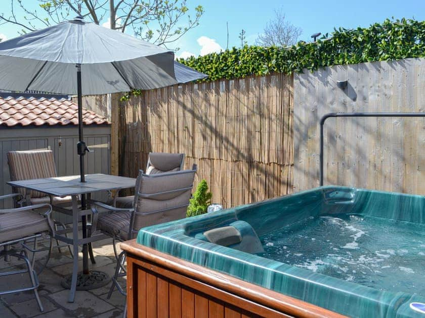 Hot tub | Regent Cottage, Beverley