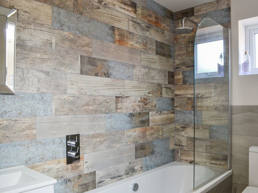 Bathroom | Regent Cottage, Beverley