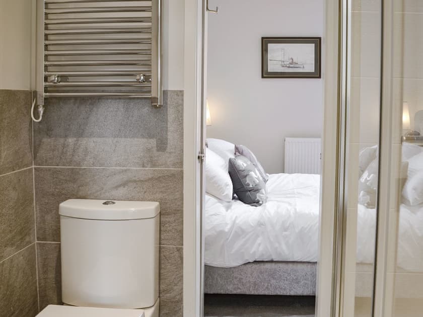 En-suite | Regent Cottage, Beverley