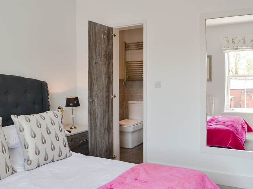 Double bedroom | Regent Cottage, Beverley