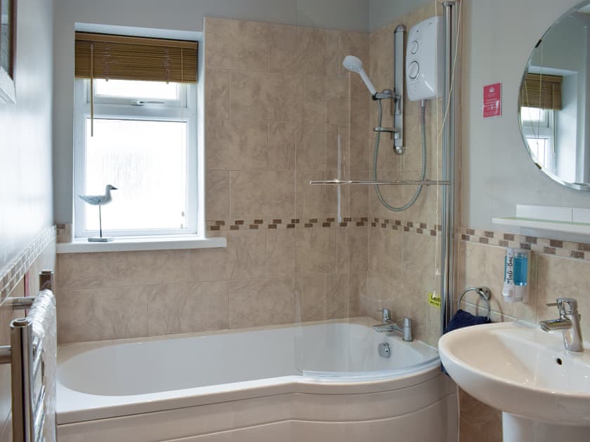 Bathroom | The Lookout, Boulmer