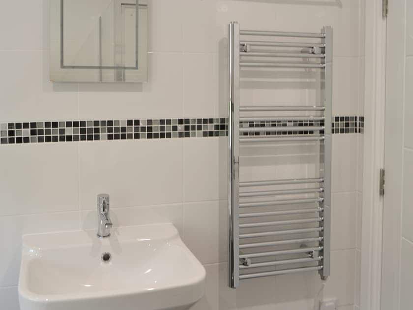 Bathroom | No 2 Railway Cuttings - Railway Cuttings, Falstone, near Kielder