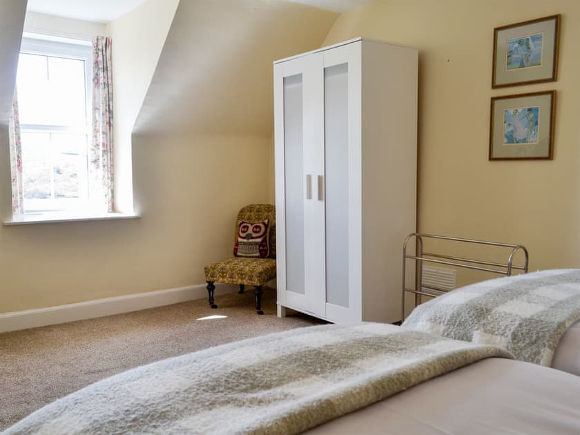 Twin bedroom | Glenhowl Lodge, Dalry, near Castle Douglas