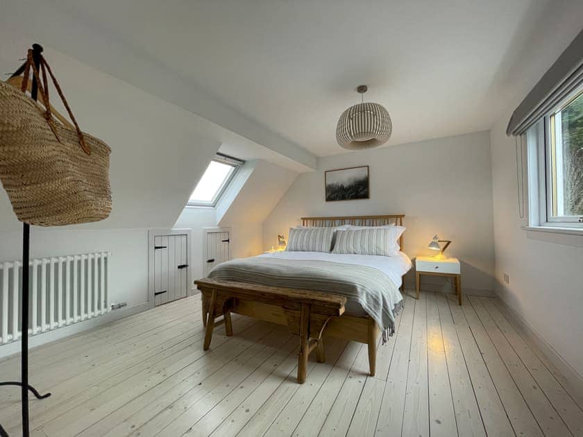 Double bedroom | Lower Hilton Cottage, Culrain, Lairg