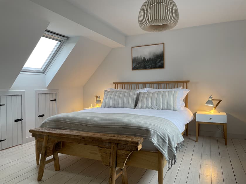 Double bedroom | Lower Hilton Cottage, Culrain, Lairg