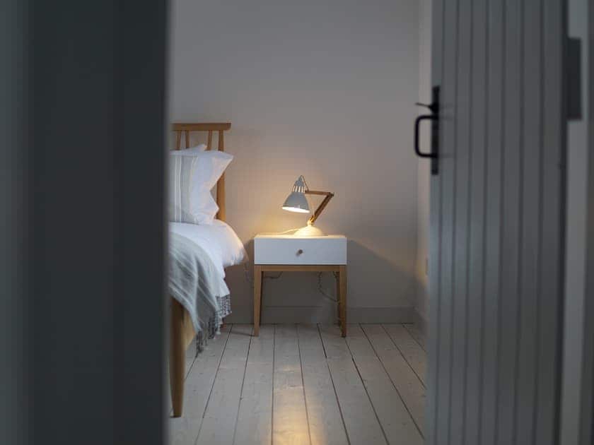 Double bedroom | Lower Hilton Cottage, Culrain, Lairg