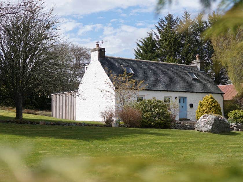 Garden | Lower Hilton Cottage, Culrain, Lairg